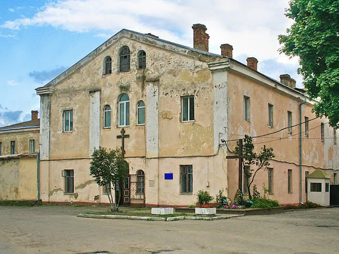 На Волині дослідили підземелля під «Луцькою тюрмою» (фото)