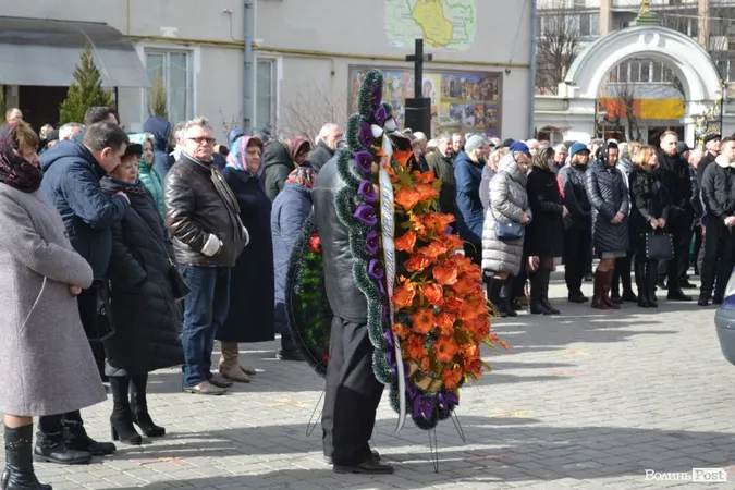Луцьк прощався із журналістом Юрієм Яцюком (фото)
