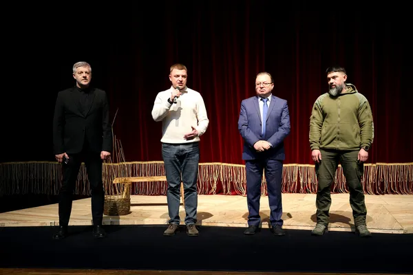 Виступає заступник голови ОДА Тарас Шкітер