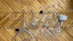 Одесит намагався відправити поштою до Австралії «наркотичні» іграшки (фото)