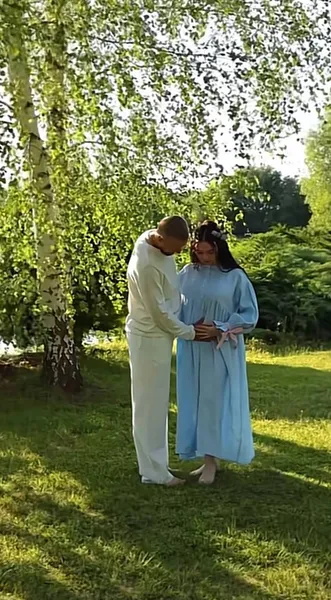 Луцька співачка сповістила про вагітність первістком (фото)