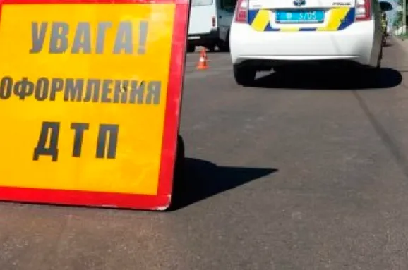 У Луцьку «ланос» врізався в маршрутку