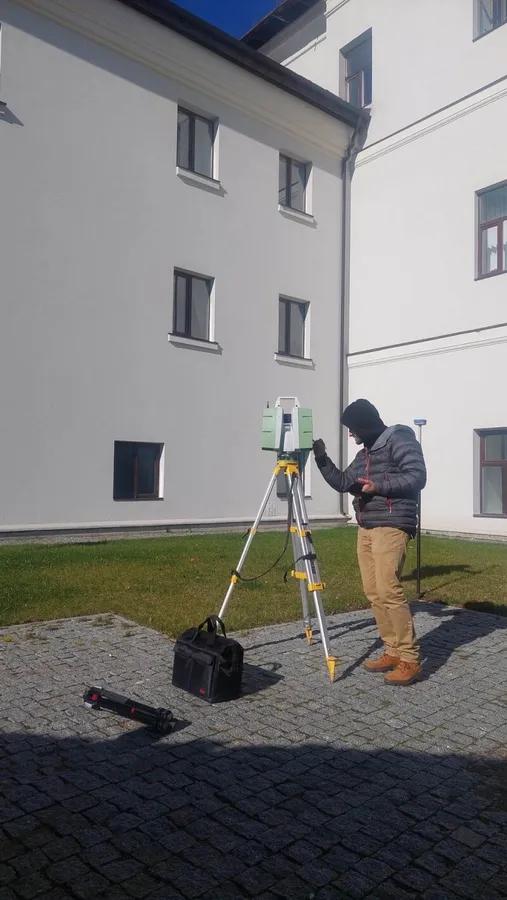 У Луцьку роблять лазерне 3D-сканування памʼяток архітектури (фото)