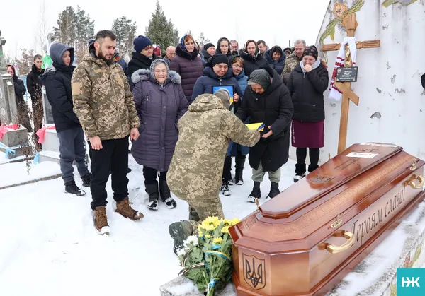 Друга трагедія в одній родині: на Волині попрощалися з воїном Федором Корцем (фото)