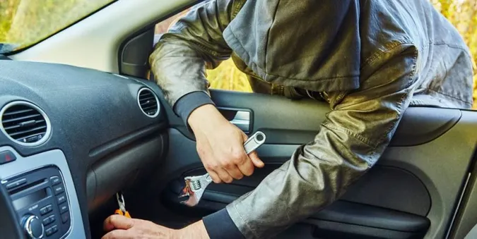 Які автомобілі крадуть в Україні найчастіше