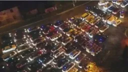 Луцькі автомобілісти створили ялинку з машин (фото, відео)