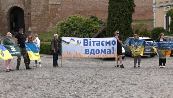 Зустріч звільненого з полону волинянина у Луцьку Андрія Артисюка, 22 травня 2026 року
