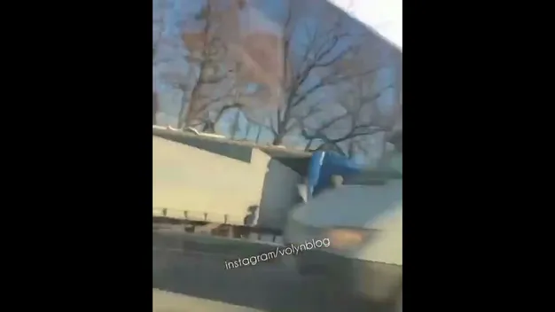 У Луцькому районі дві фури злетіли у кювет (відео)