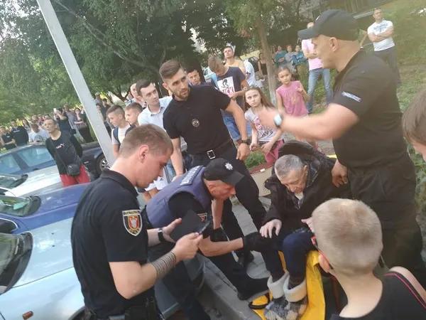 У Луцьку горить житловий будинок (фото, відео, оновлюється)