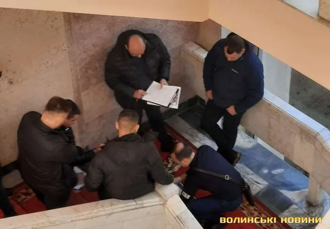 Хабар у 4 тисячі доларів: подробиці затримання заступника голови Ковельської РДА (відео)