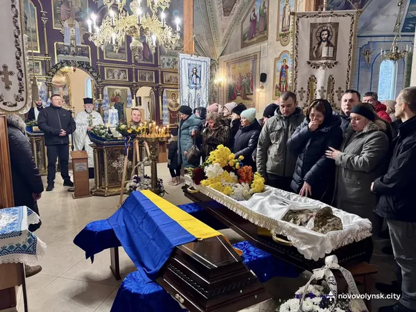 Загинув у ДТП на Харківщині: у Нововолинську попрощалися з воїном Володимиром Завадським (фото)