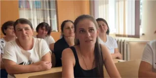 Зібрали говорити про водопровід, а «закрили» школу: у селі на Рівненщині – скандал (відео)
