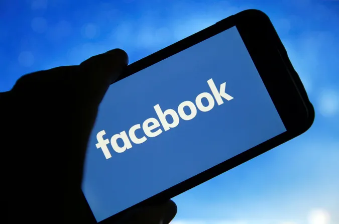 У Facebook з’являться офіційні музичні кліпи
