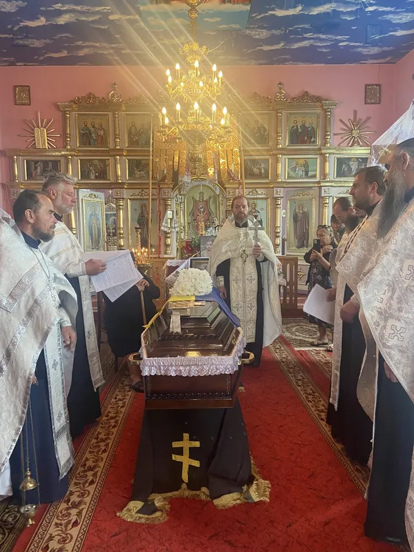 Через 9 місяців після загибелі: на Волині провели в останню дорогу полеглого воїна Олега Юзипчука (фото)