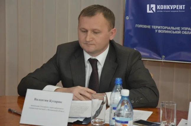 Незаконно звільненого керівника управління юстиції Волині поновили на посаді
