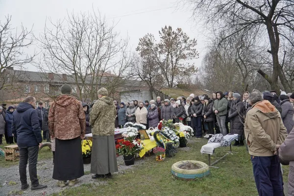 У Володимирі провели в останню дорогу полеглого воїна Олександра Кіндру (фото)