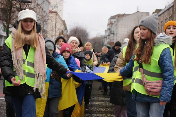 Тепер не просто формальність: як у Луцьку відзначали День Соборності (фото)