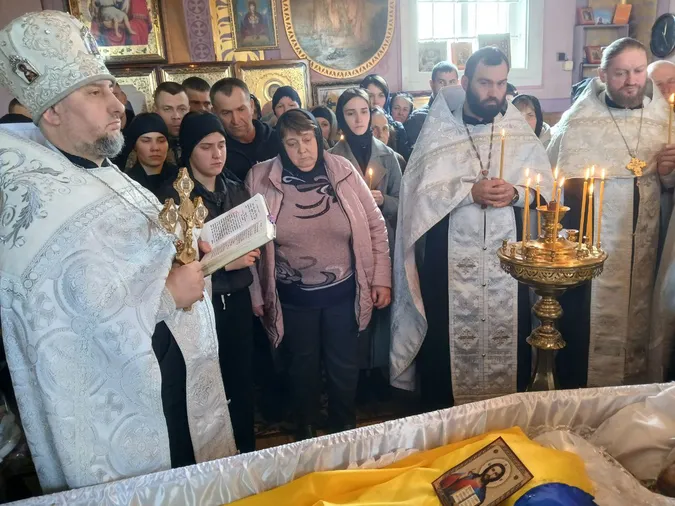 На Волині попрощалися із загиблим гранатометником Володимиром Стасюком (фото)