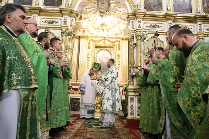 Яким було престольне свято у луцькому соборі Святої Трійці (фото)