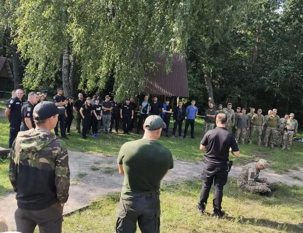 З квадрокоптером і собаками: на Волині розшукують зниклого грибника (фото)