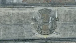 У селі біля Володимира на будівлі колишньої сільради «красується» серп та молот: що говорять у громаді (відео)