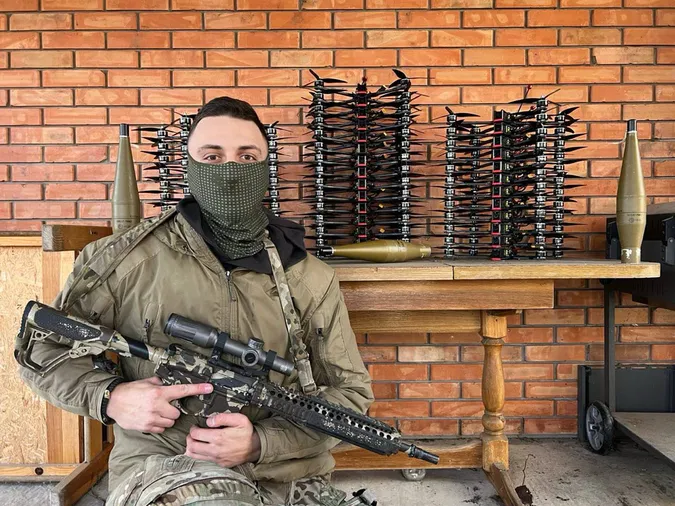Буде rusoriz: Стерненко передав сотню дронів-камікадзе для волинських бійців (фото)