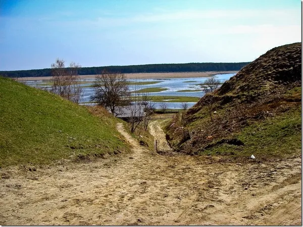 На Волині серед Чортових валів знайшли неймовірну панораму на Стир (фото)