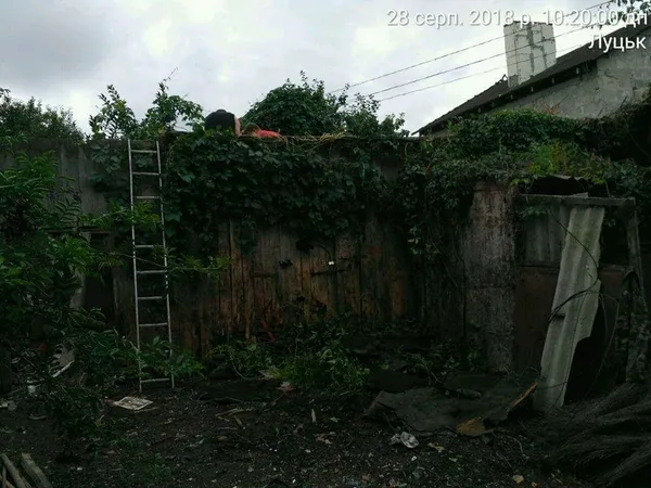У старій частині Луцька влаштували смітник (фото) 