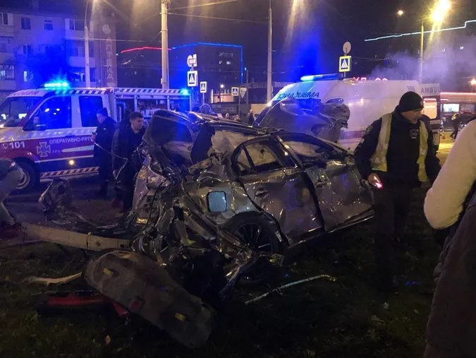 Нісся 100 км/год: у Харкові 16-річний підліток влаштував смертельну ДТП (фото, відео)