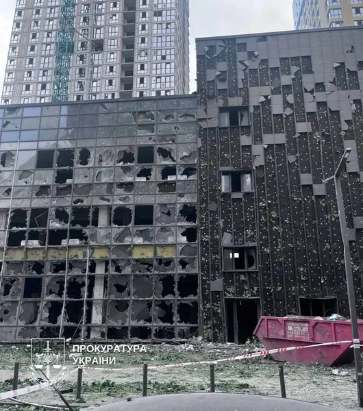 10 загиблих, 46 постраждалих: росія вчергове завдала удари по житлових будинках у Києві