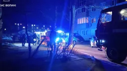 У Володимирі горіла п'ятиповерхівка: мешканців будинку евакуювали (фото)