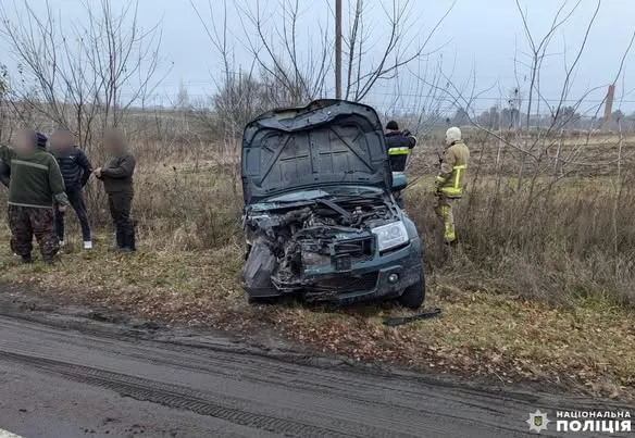 На Рівненщині – смертельна ДТП: водій Renault в'їхав у Suzuki волинянина (фото)