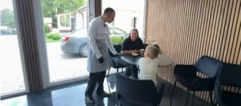 150 круасанів щодня: у Горохові відкрили соціальну кав'ярню, де працюють люди з інвалідністю (фото, відео)