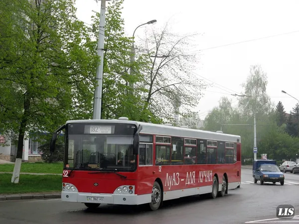 Луцьком курсували 15-метрові «Богдани»: куди поділися (фото)