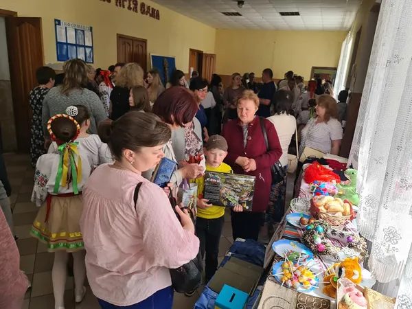 Лищенські школярі власними талантами зібрали для воїнів ЗСУ 23500 гривень