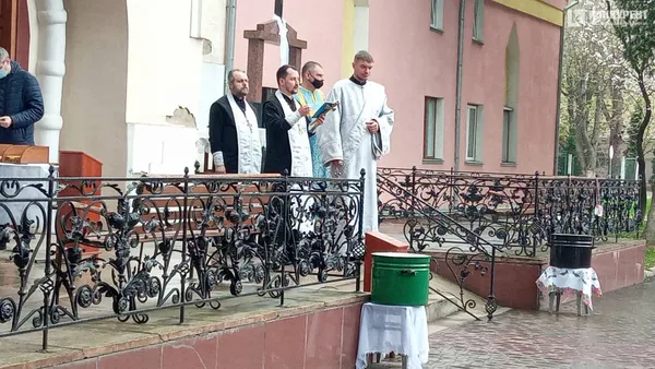 Як лучани освячували великодні кошики (фото)
