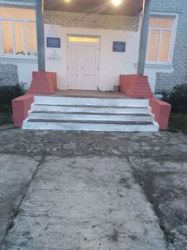 Нестача скриньок, голосування поза кабінкою, відсутність пандусів: на Волині фіксують порушення (фото)