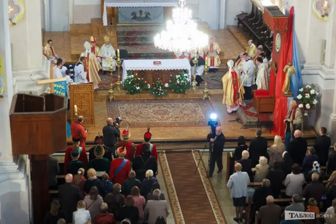 Як у Луцьку святкували 400-річчя римо-католицького храму (фото)