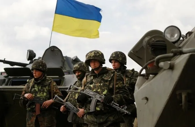 Українським військовим продовжили відпустки
