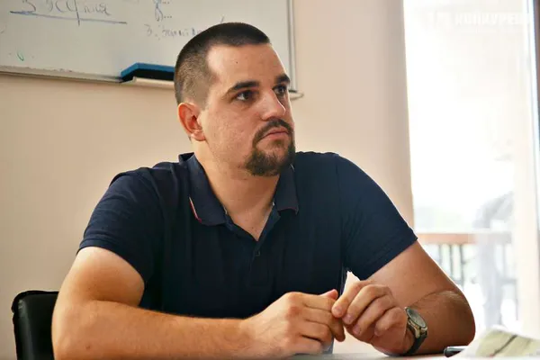 Книги відомих волинян: що читають, дарують і хочуть отримати в подарунок