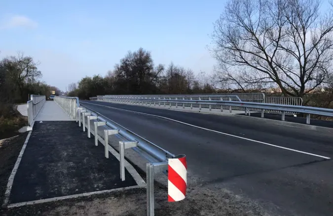 У Старій Вижівці вперше за 45 років відремонтували 54-метровий міст (фото)