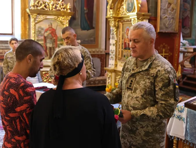 На Волині родинам полеглих прикордонників вручили державні нагороди (фото)