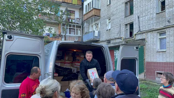 Без електрики, води та зв'язку: луцькі волонтери привезли допомогу в Ізюм (фото)