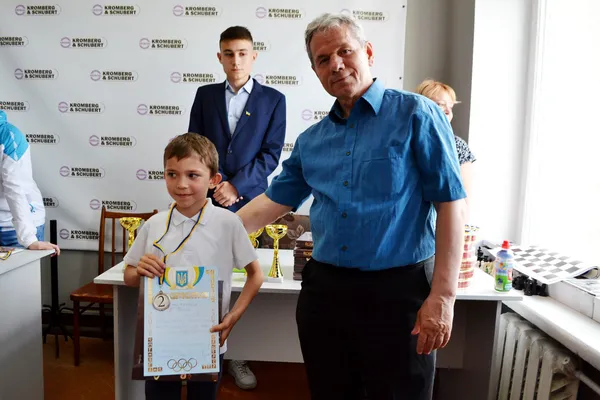 Свято розуму: за підтримки «Кромберг енд Шуберт» у Луцьку відбувся дитячий шаховий турнір (фото)