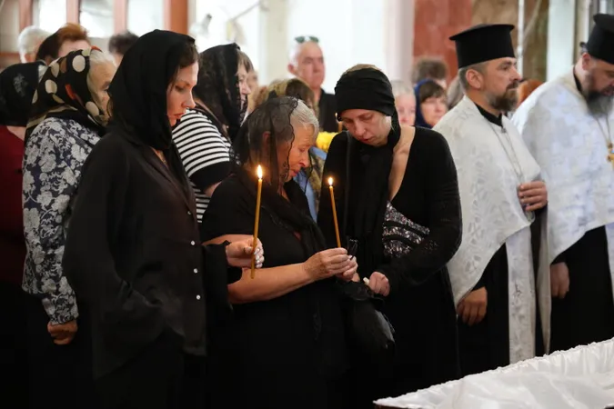 У Луцьку попрощалися з Героями Романом Меюсом та Олександром Радивоніком (фото)