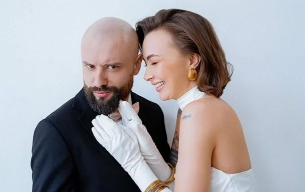Відомий комік Віктор Розовий вперше відповів на «закиди» колишньої про зради