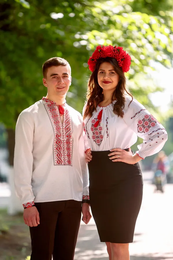 У Луцькому педколеджі відсвяткували День вишиванки (фото)