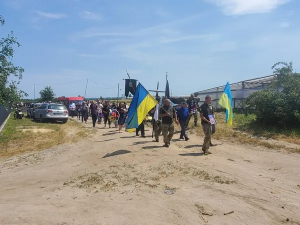 Майже рік вважався зниклим безвісти: на Волині попрощалися з Анатолієм Барабаном (фото)