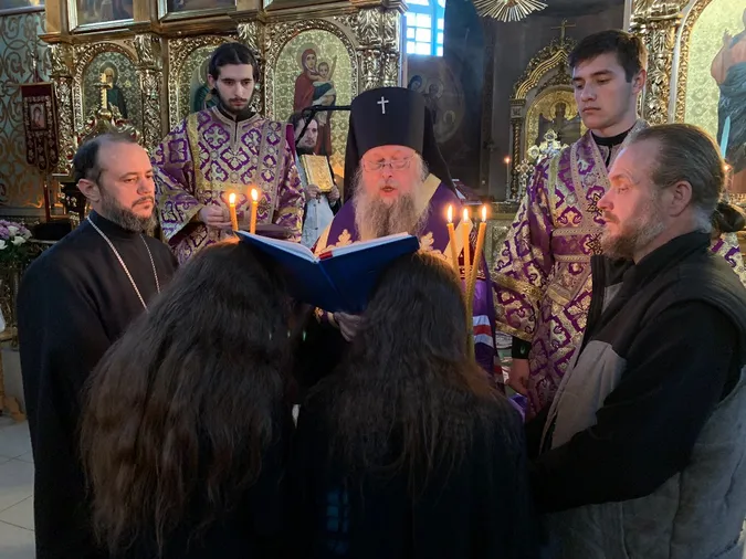 На Волині двох послушниць постригли у монахині (фото)