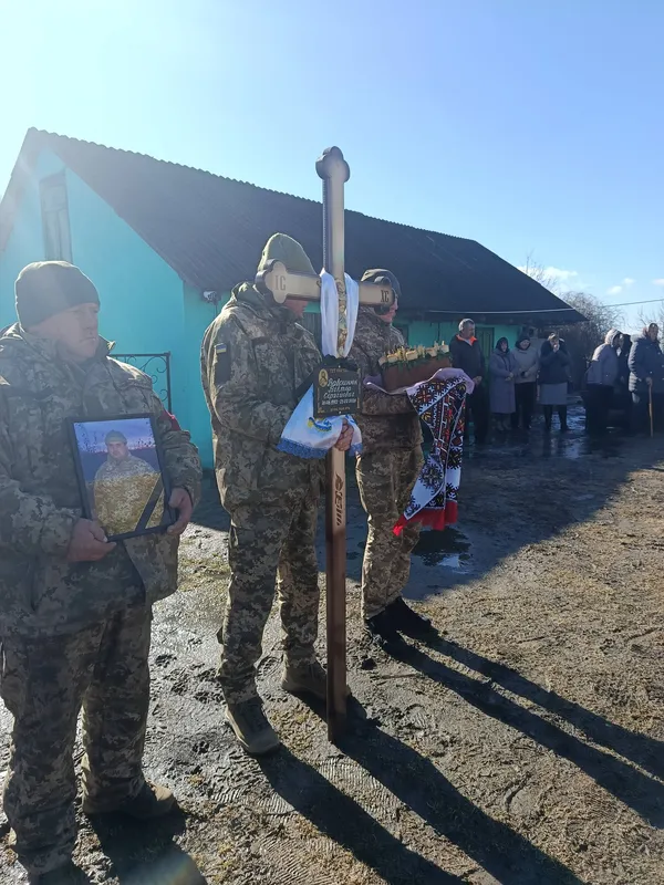 Назавжди 33: на Волині попрощалися із загиблим захисником Віктором Вавринюком